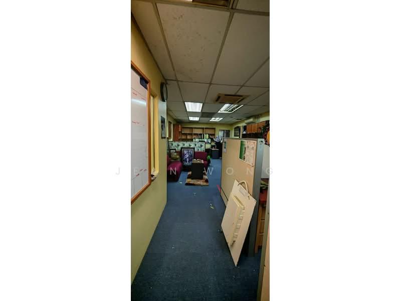 Sri Putra Three-Storey Shoplot - 5