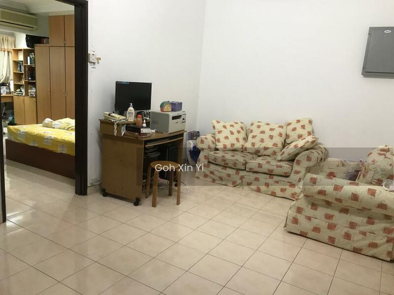 Taman Megah SS24 47301 Petaling Jaya - 2