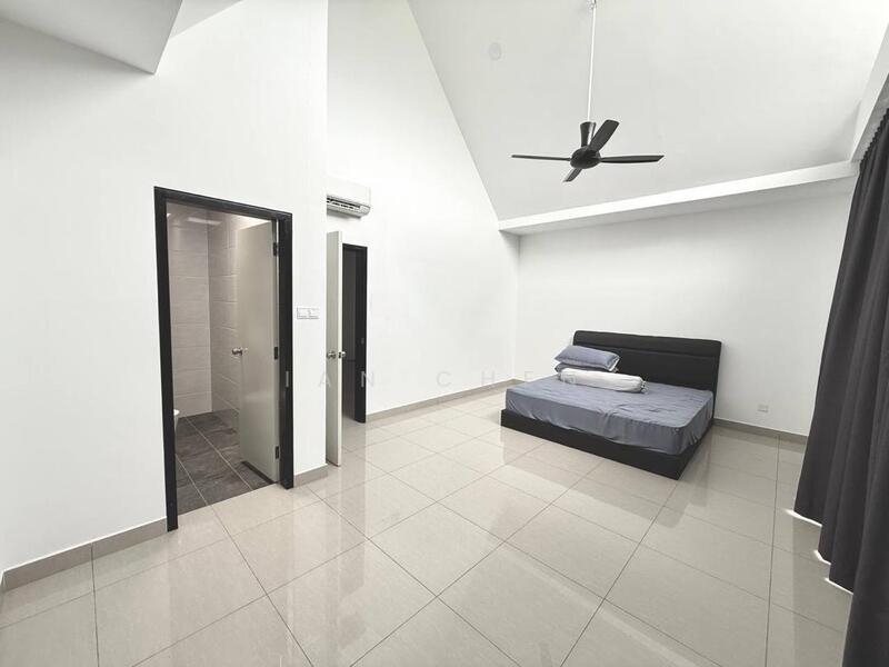 THE STRAITS VIEW RESIDENCES - 2