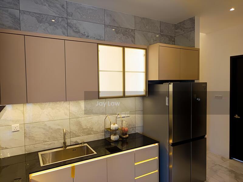 Townhouse at Samarahan - 5