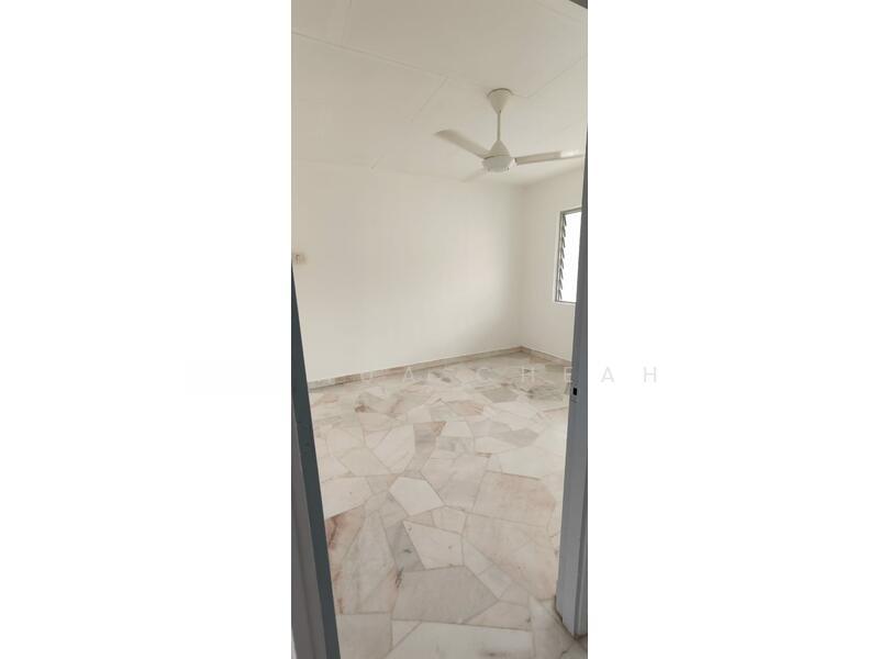 Seksyen 2 Wangsa Maju Flat - 4