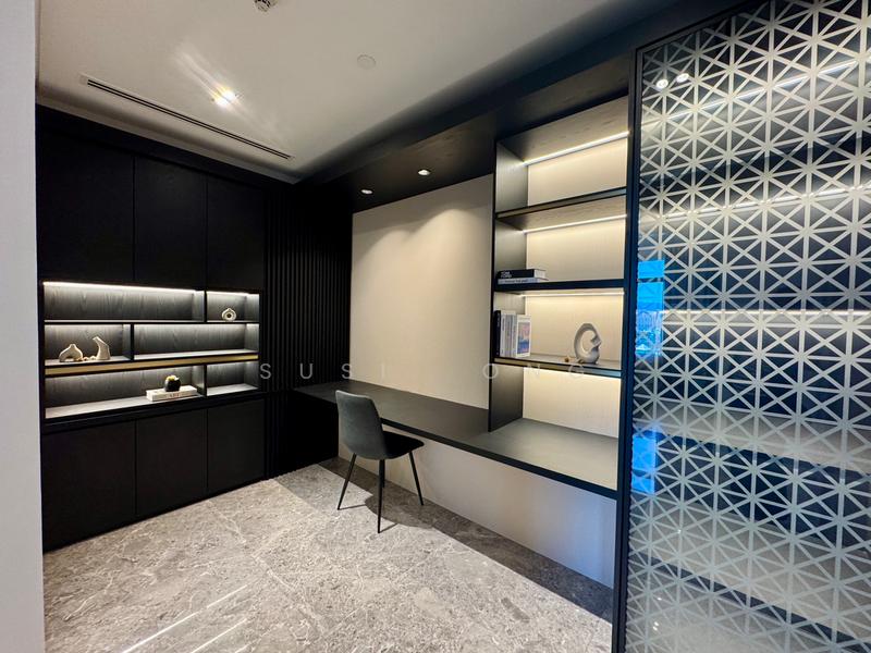 Four Seasons Place - 4