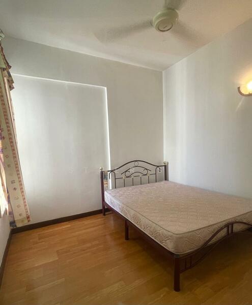 Gurney Park Condominium - 5