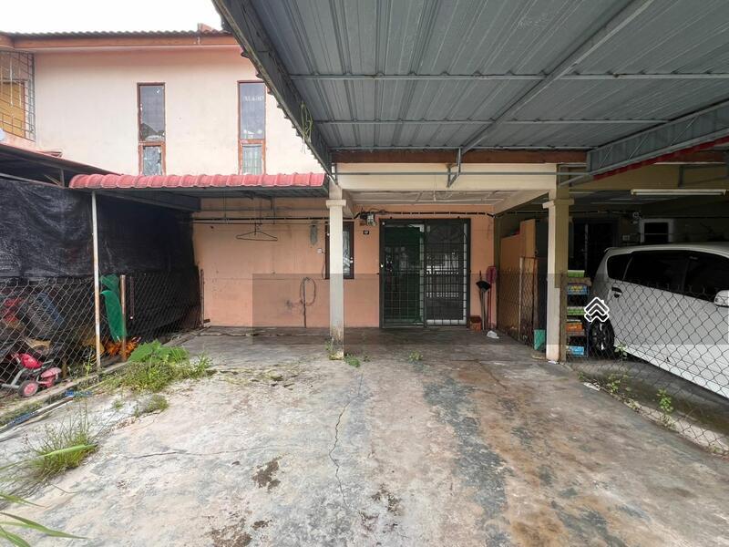 Semarak Bukit Beruntung - 1