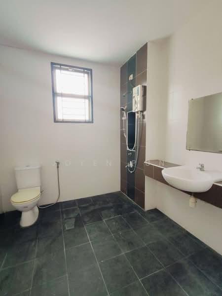 Taman Kempas Utama - 5