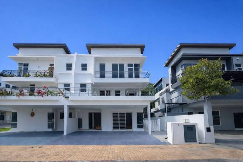 Perdana Lakeview East - 1