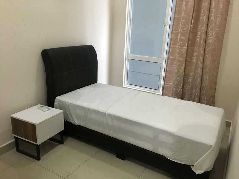 M Condominium @ Larkin - 5