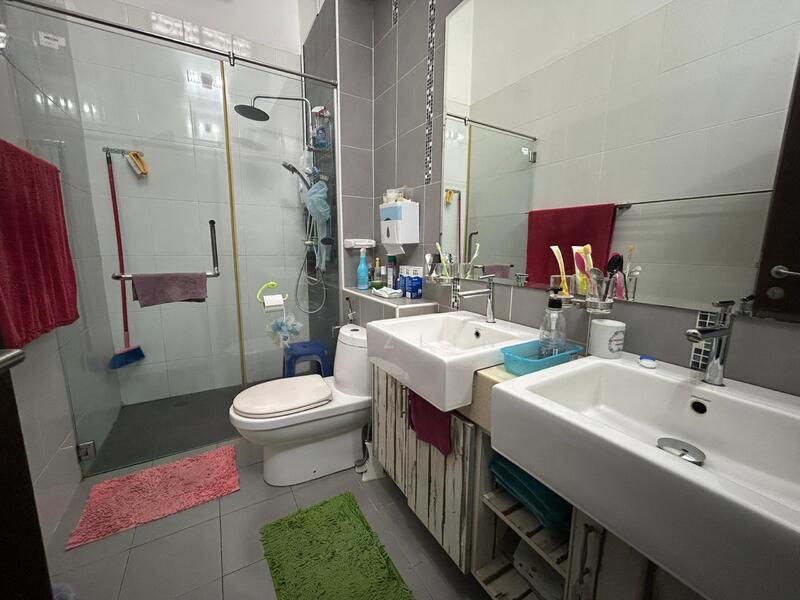 Fern Lane (2 Storey Terrace House) - 4