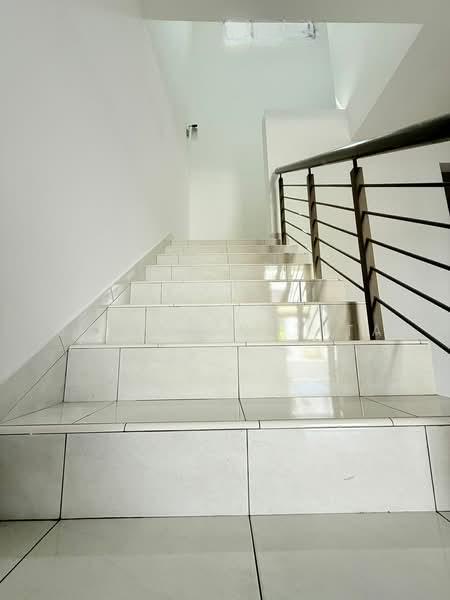 Bukit Indah 2 - 4