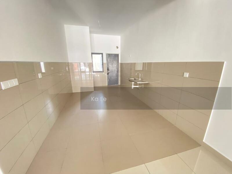 Elmina Green Four - 5