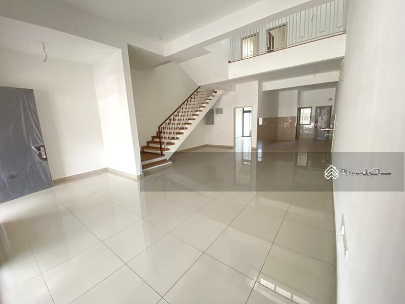 Elmina Green Four - 4