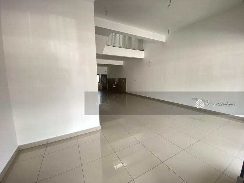 Elmina Green Four - 3