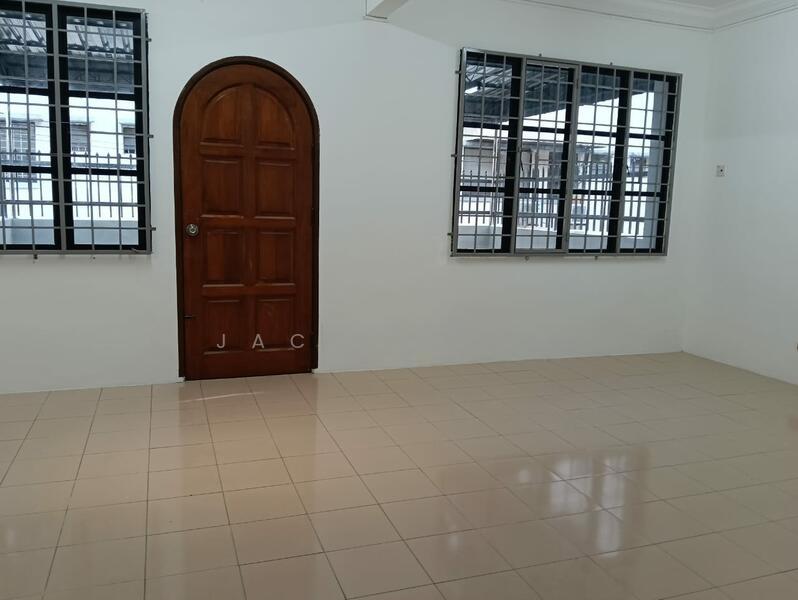 Persiaran Bukit Jambul - 5