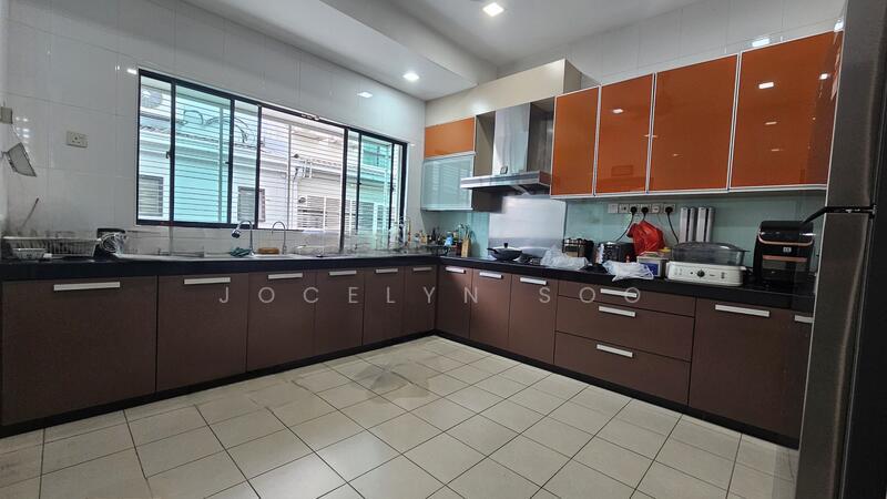 The Peak, Taman Bukit Prima - 5