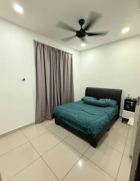 M Condominium @ Larkin - 3