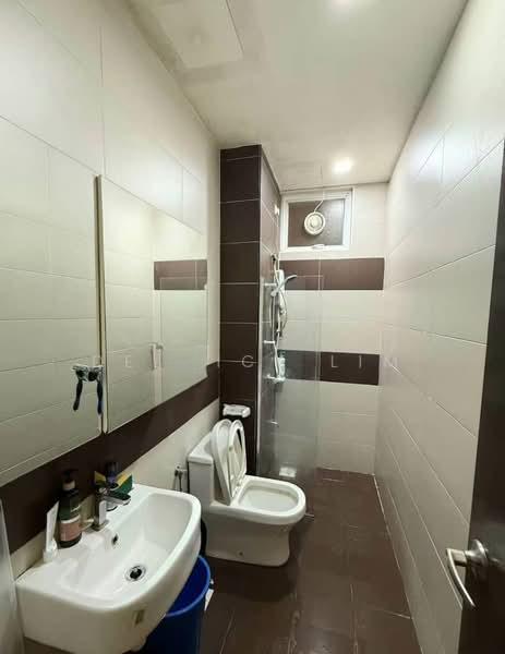 M Condominium @ Larkin - 4