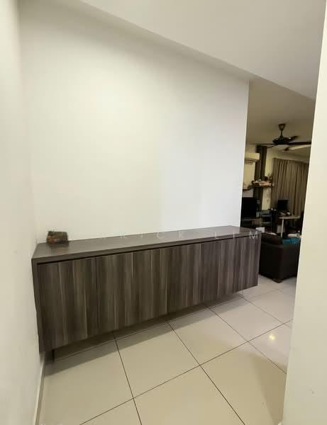 M Condominium @ Larkin - 5