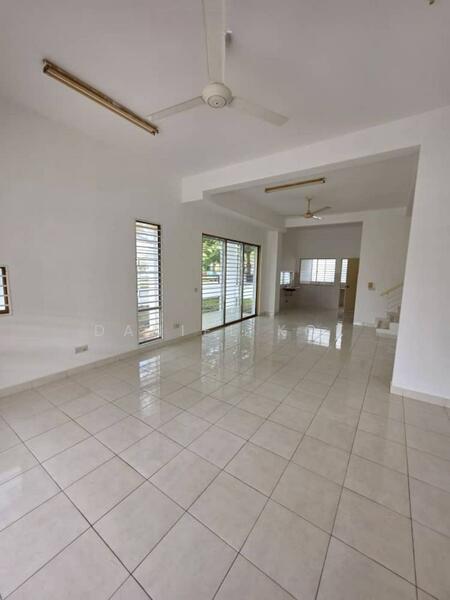 RM1.2m! 40x70ft! 4R3B! Below Market Value Good Condition Setia Indah 12 Setia Alam 2 Sty Corner Hse - 2