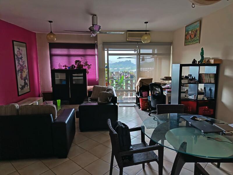 Perdana Exclusive - 1