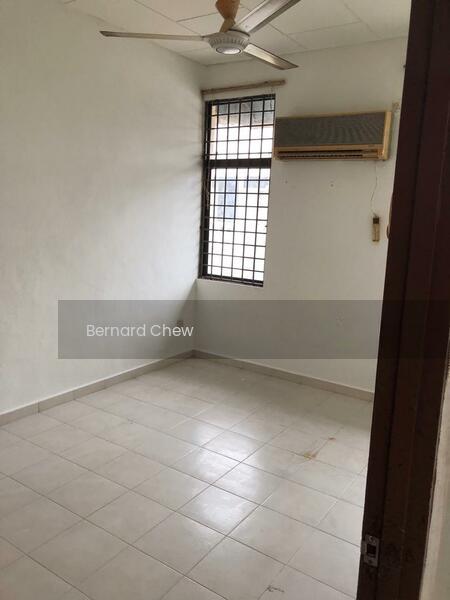 Terrace House at Batu Maung - 5