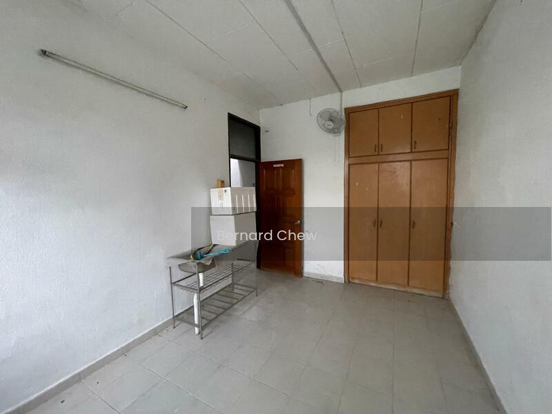 Terrace House at Batu Maung - 1