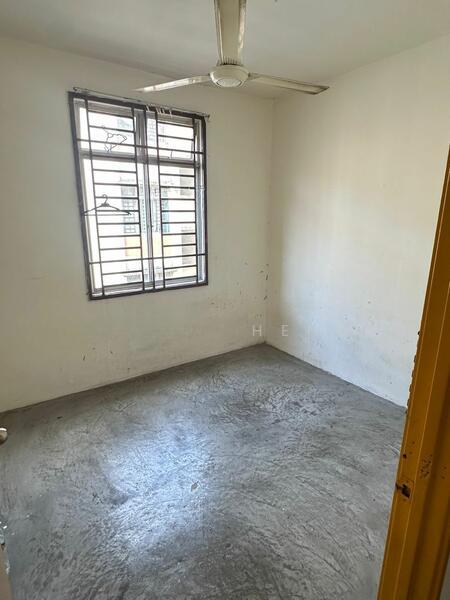 Flat Bukit Indah - 2