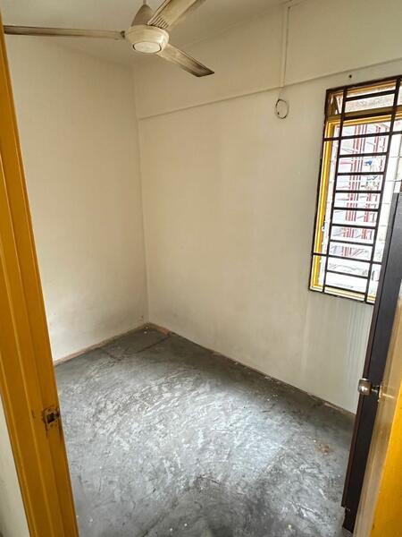 Flat Bukit Indah - 4