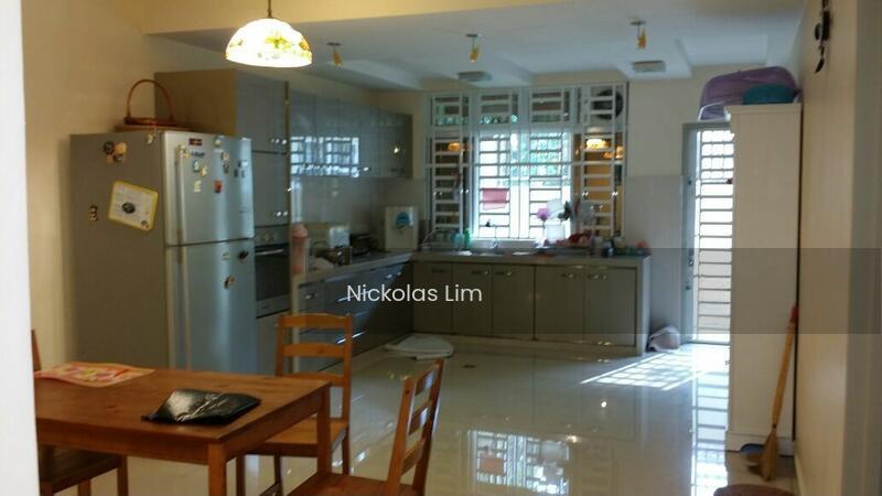Semi-D house at Balik Pulau - 4