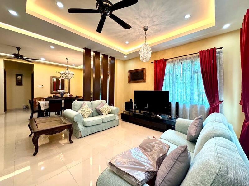 Alam Impian CORNER LOT - 4