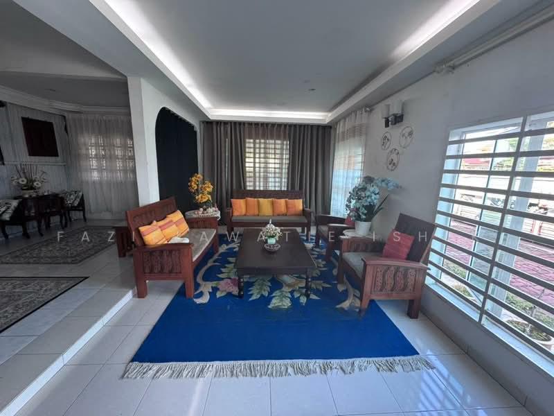 MURAH!CANTIK!Banglo Setingkat Kampung Peramu Tanjung Lumpur Kuantan - 1