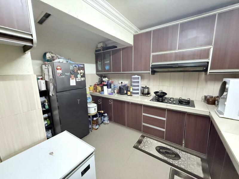 Bandar Menjalara - 4