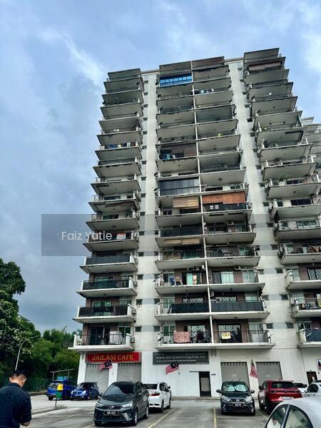 Pangsapuri Indahria - 1