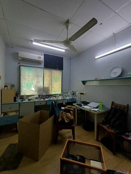 Terraced House at Damansara Jaya - 2
