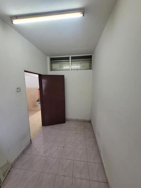 Flat PKNS Section 7 - 5