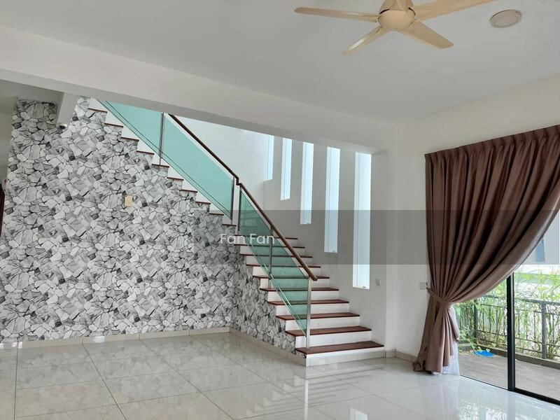 Semi-D house at Eco Botanic - 4