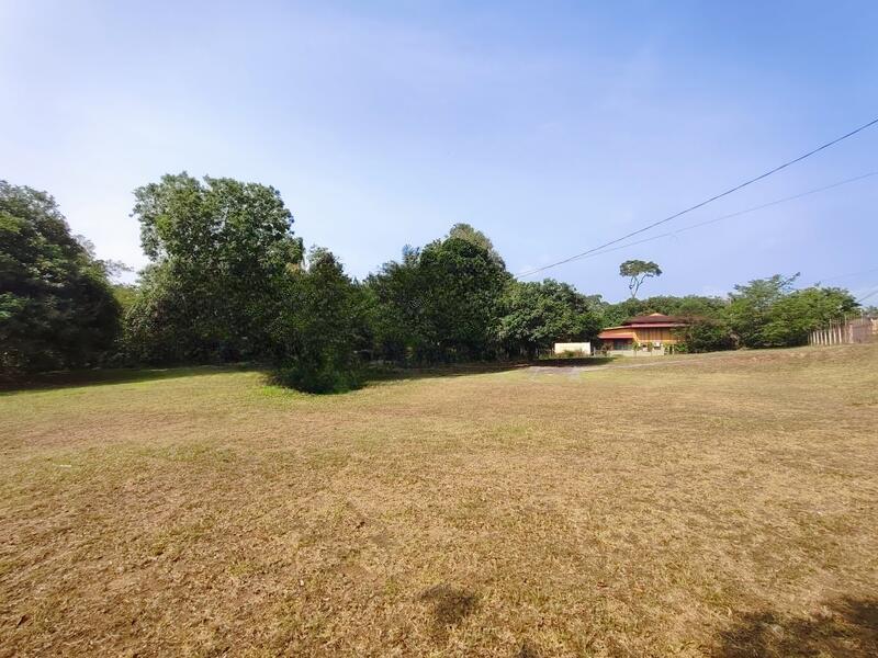 Kampung Nerambai Lubok China - 1