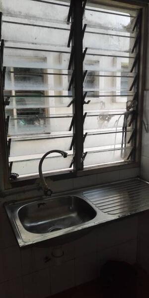 Pangsapuri Seroja - 5