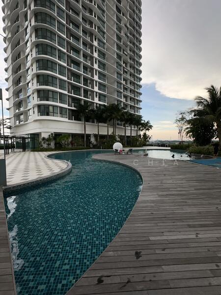 The M @ Medini Macrolink - 2