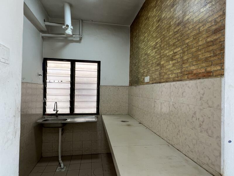 Pangsapuri Timur - 3