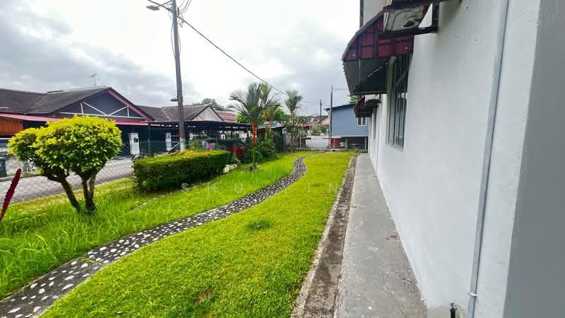 Taman Teratai Jalan Palas Single Storey House - 2