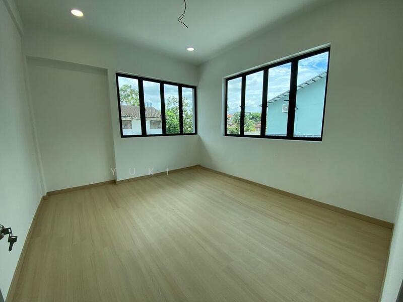 Taman Majidee - 5