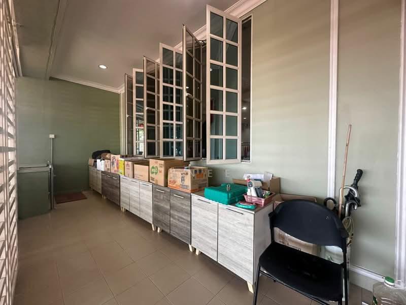 Reservoir Crescent 3 Storey Semi D - 2