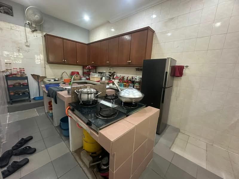 Reservoir Crescent 3 Storey Semi D - 5