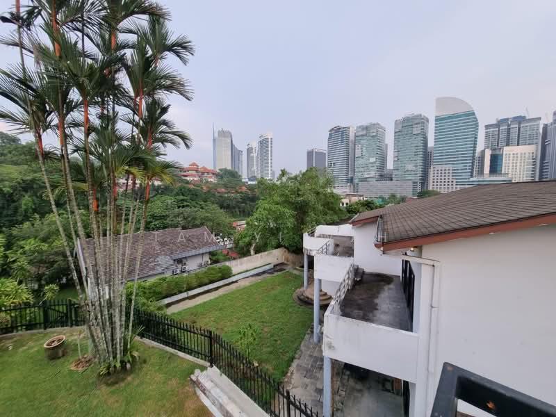 Bukit Persekutuan - 4