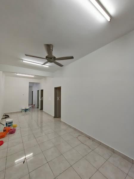 Taman Mount Austin - 1