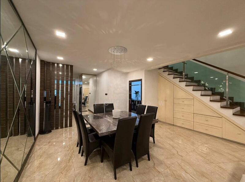 Taman Ukay Bistari - 5