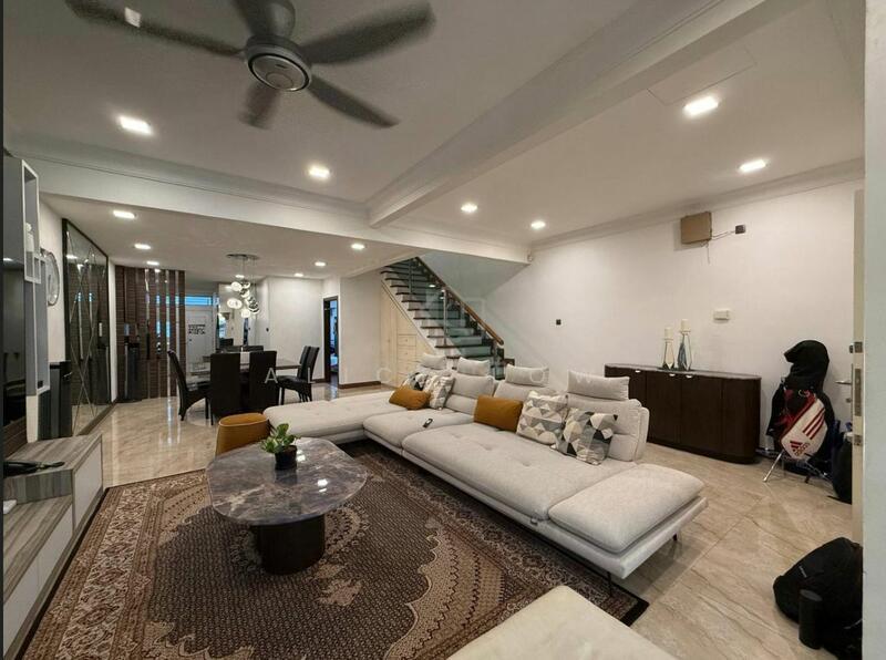 Taman Ukay Bistari - 1