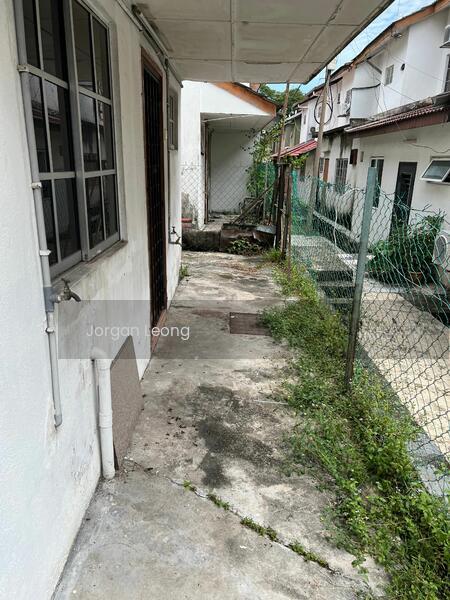 Terrace house at Sungai Buloh - 2