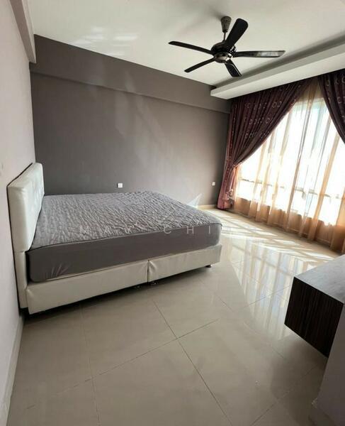 The Waterfront Condominium - 5