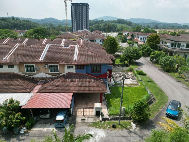 Taman Desa Saga Nilai - 3